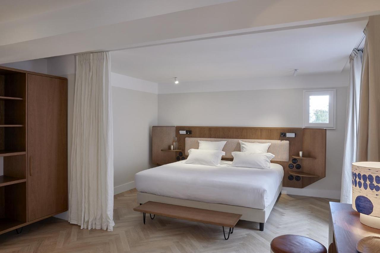 Double Room Signature,1176989251:JPEG
