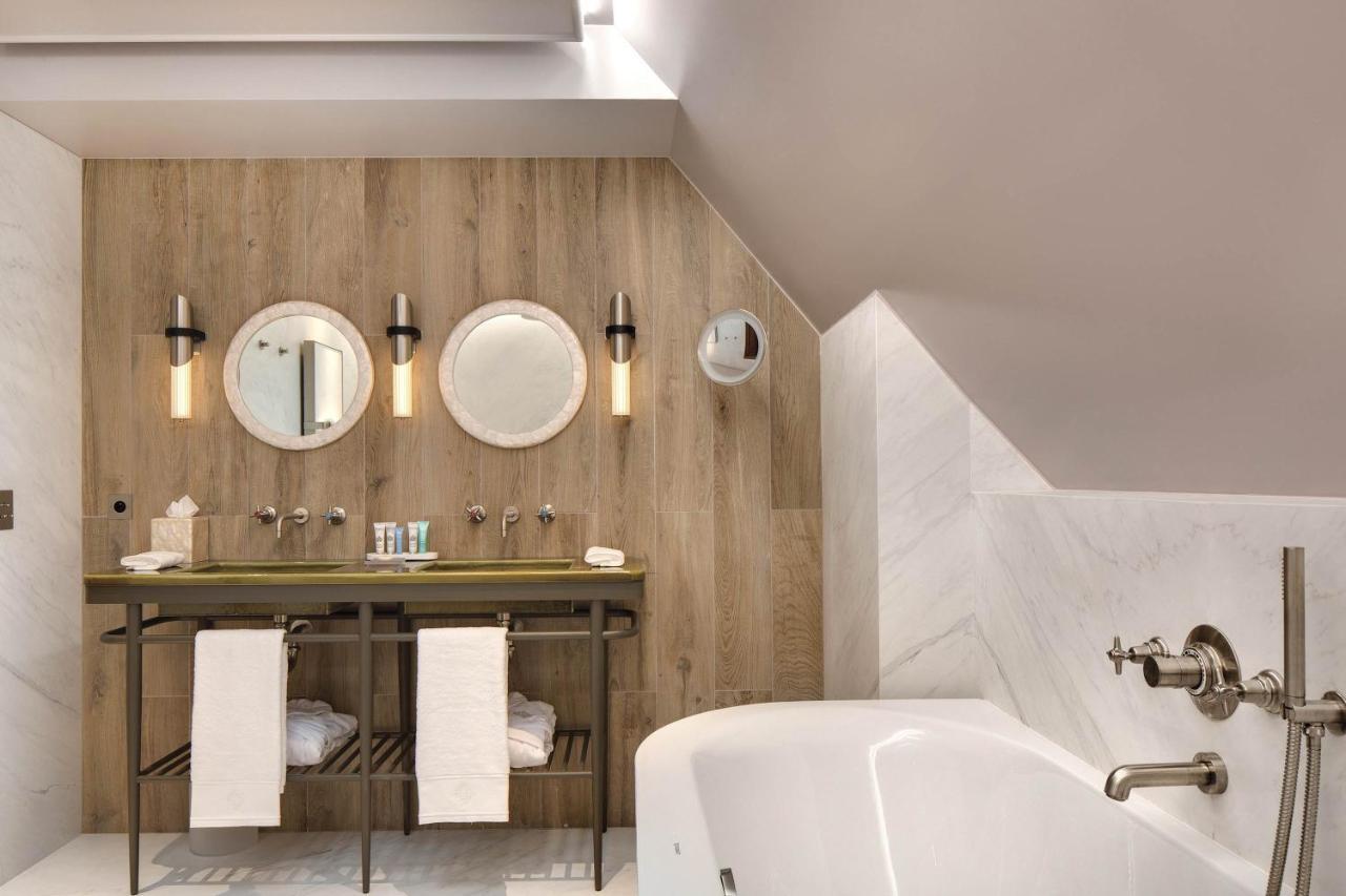 Deluxe Junior Suite