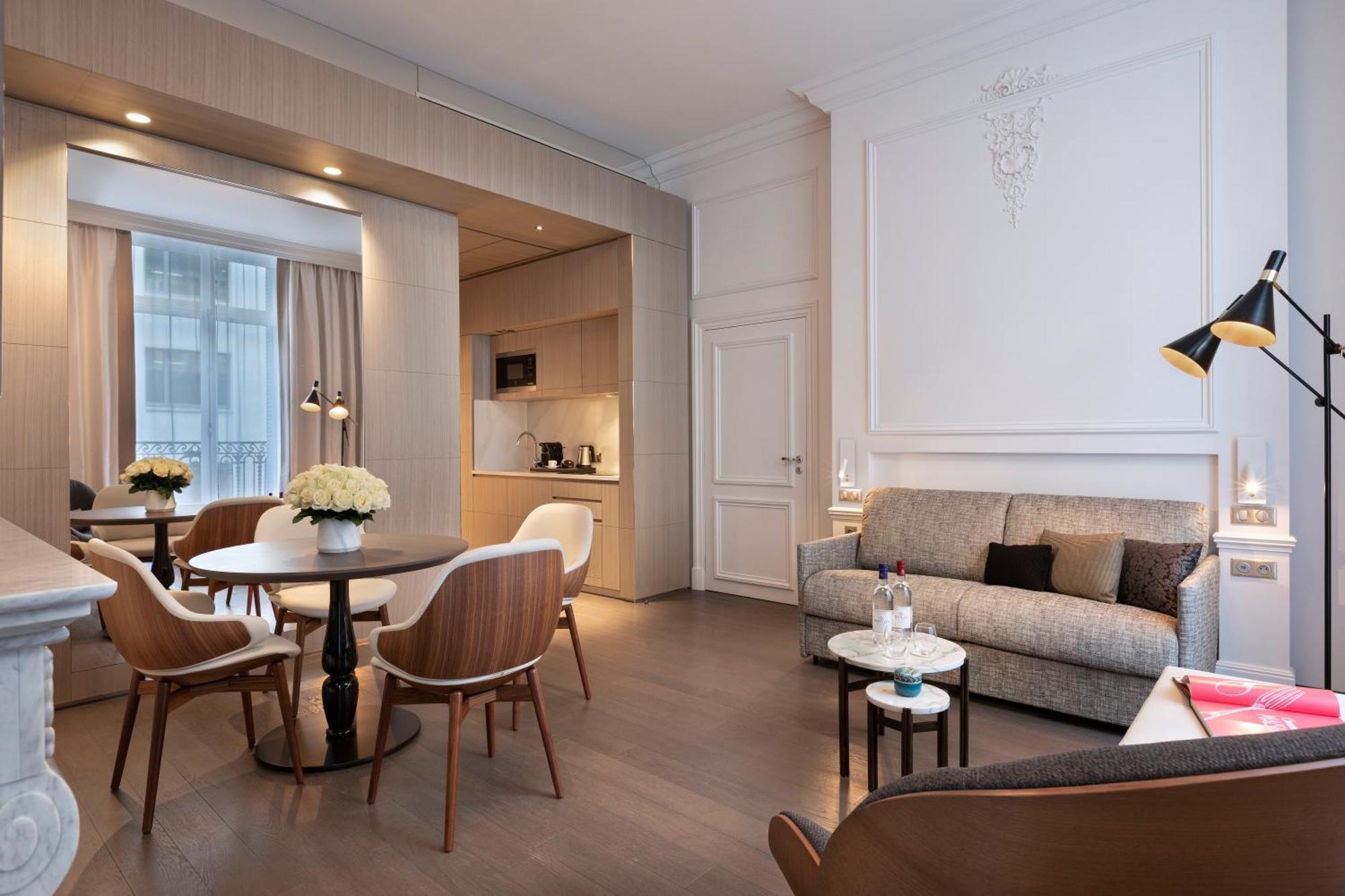 One-Bedroom Apartment,1215138208:JPEG