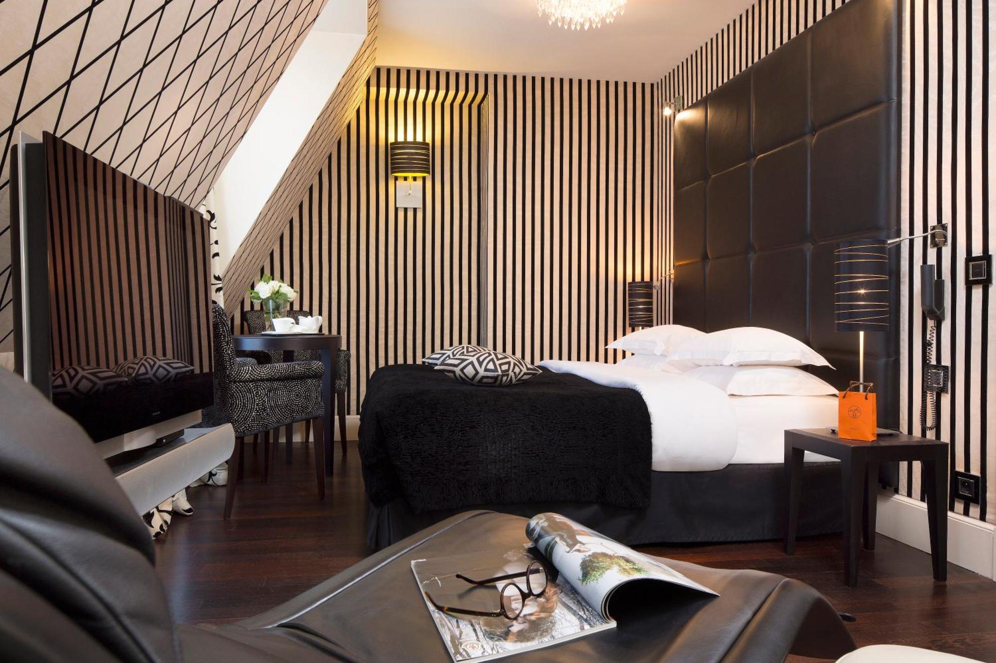 Junior Suite with View of the Eiffel Tower,1273917631:JPEG
