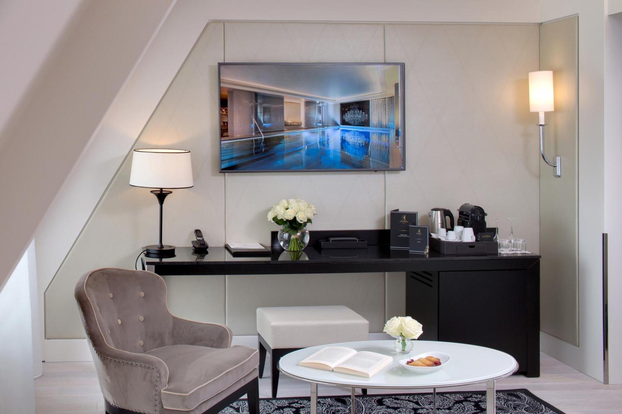 Junior Suite,1279054855:JPEG