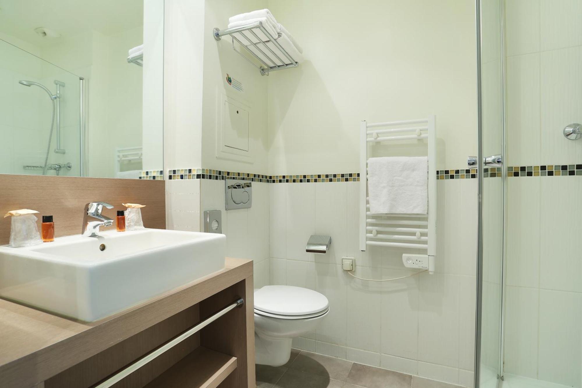 Confort Twin Room,1432663828:JPEG