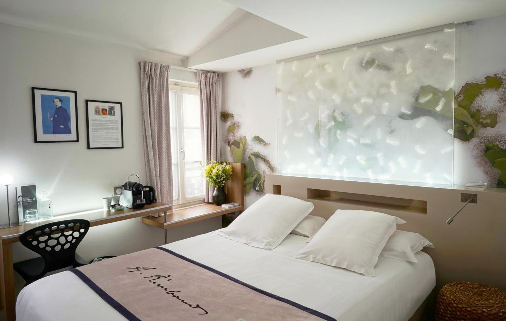 Classic King Room One King Bed One Single Bed Non-Smoking