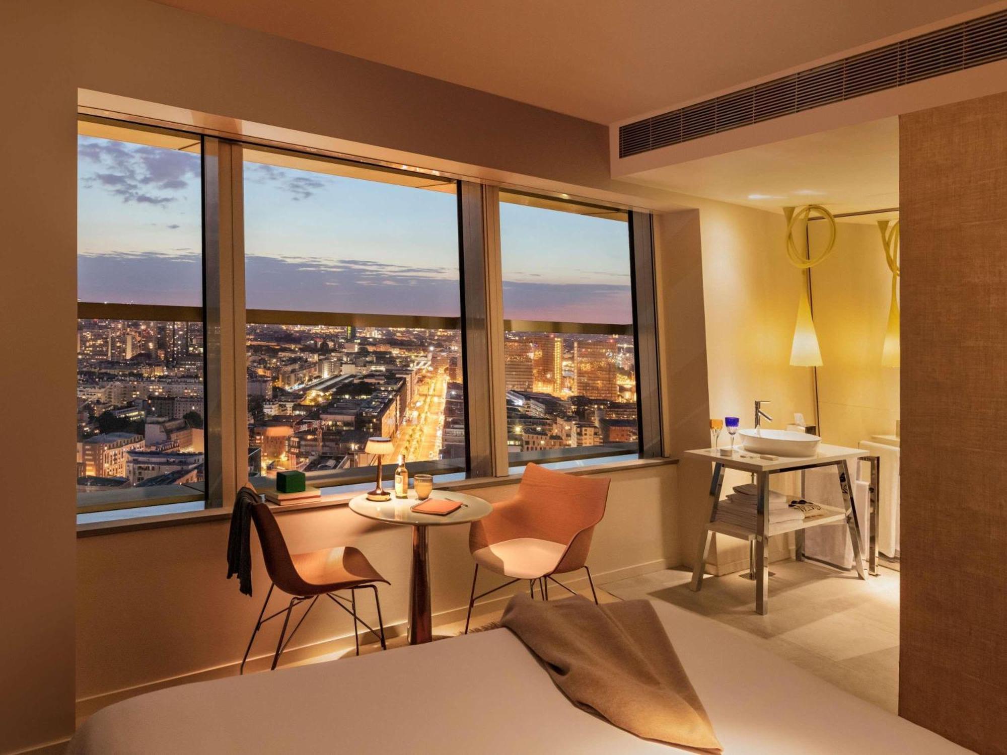 Junior King Suite Panoramic City Eiffel Tower View,1772539119:JPEG