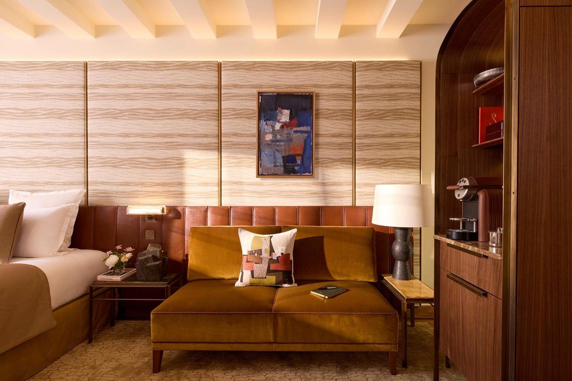 Superior Double Room,1739373772:JPEG