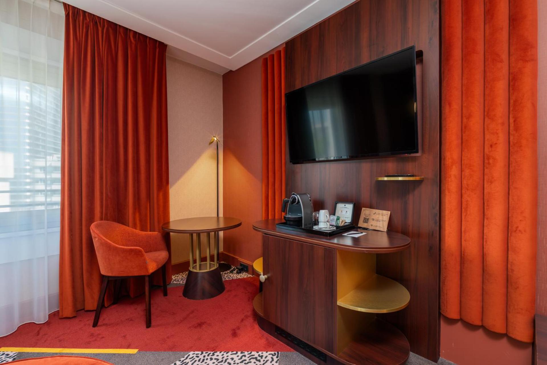 Signature Double Room,1758278687:JPEG