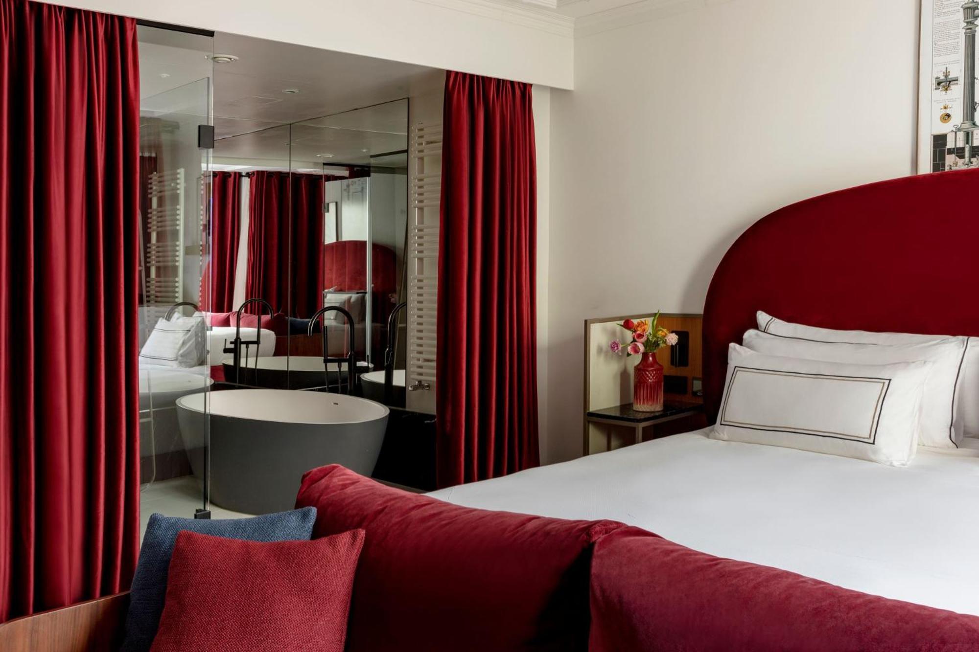 Junior Suite,1771699801:JPEG