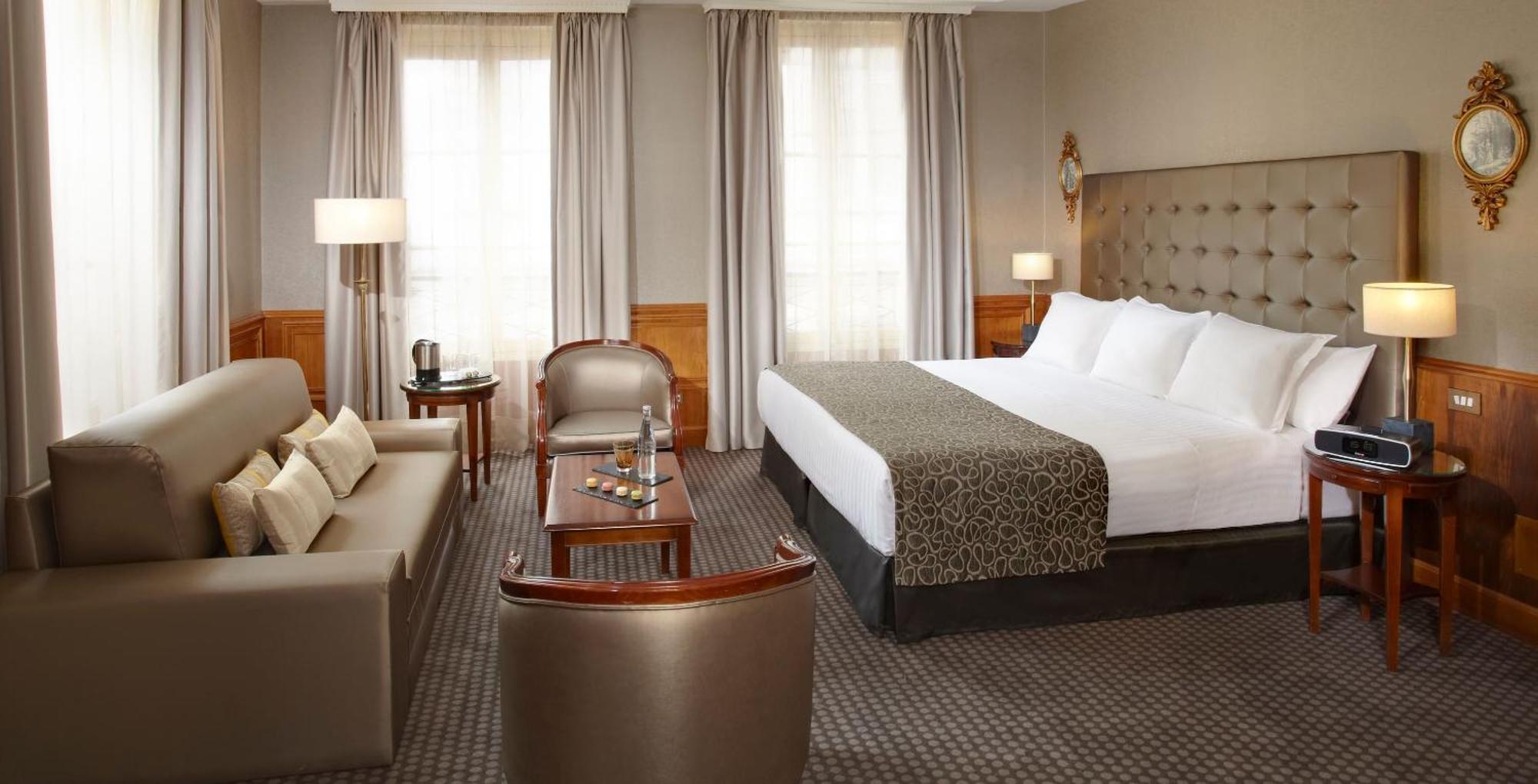 Junior Suite,1772886823:JPEG