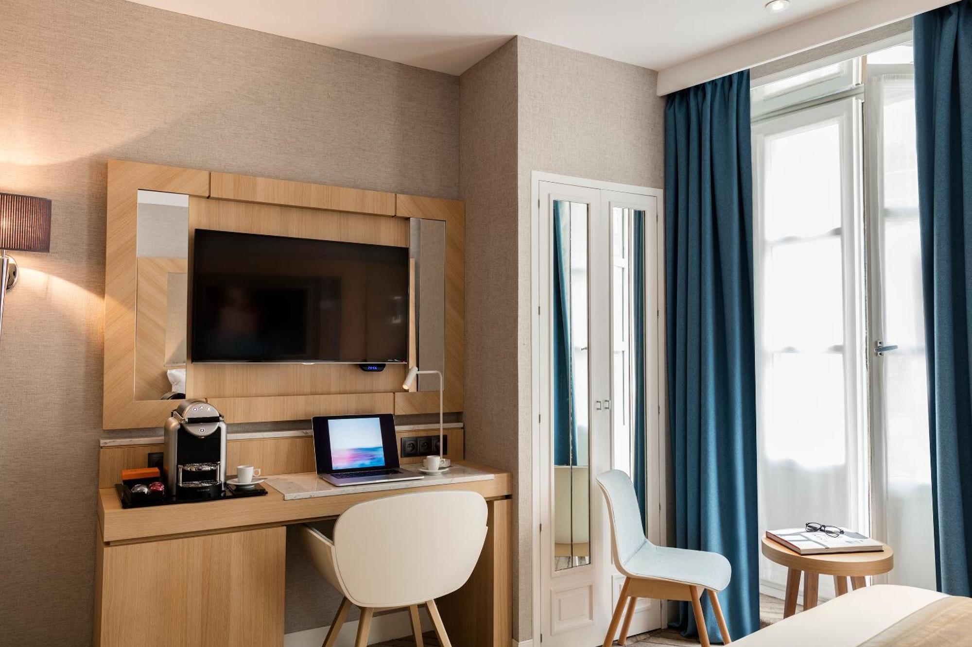Superior Double Room,1273903966:JPEG