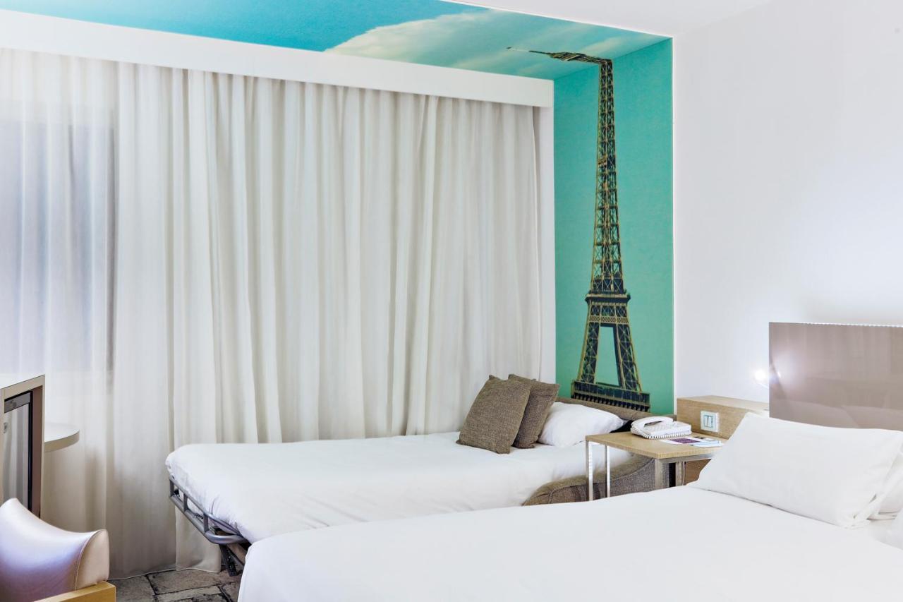 Two rooms close to each other,1273973935:JPEG