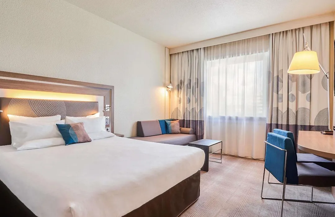 Novotel Paris 17-1