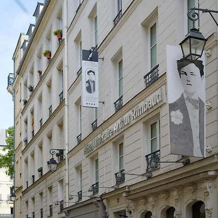 Hôtel Littéraire Arthur Rimbaud, BW Signature Collection-3