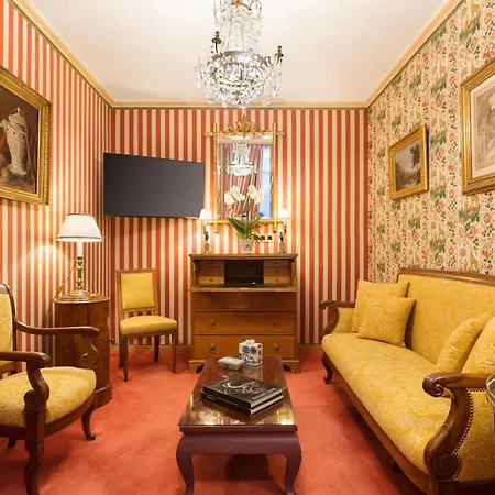 Hotel Duc De St-Simon-3
